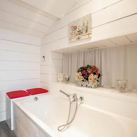 Octroi Saint-jacques Bed & Breakfast