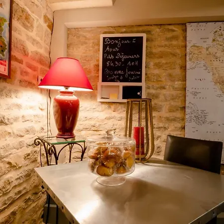 Octroi Saint-jacques Bed & Breakfast