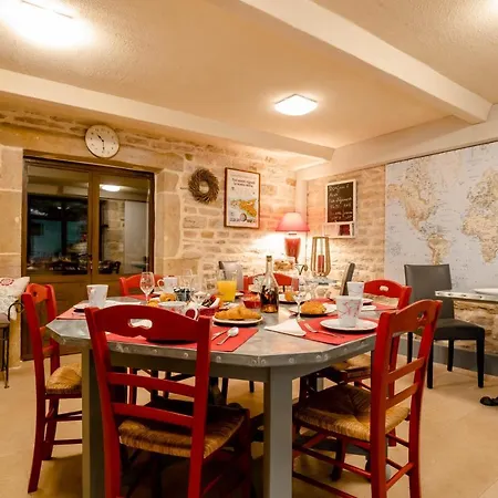 Alojamento de Acomodação e Pequeno-almoço Octroi Saint-jacques