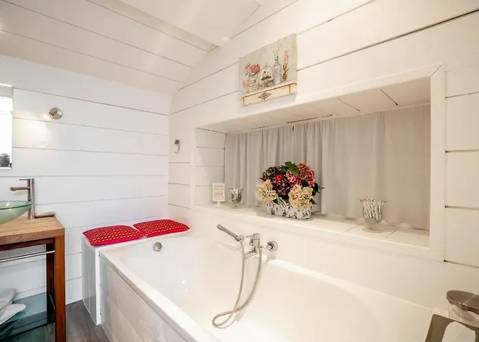 Octroi Saint-jacques Bed & Breakfast